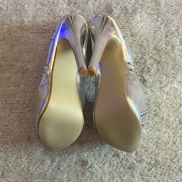 Liliana Heels - Picture 8 of 9